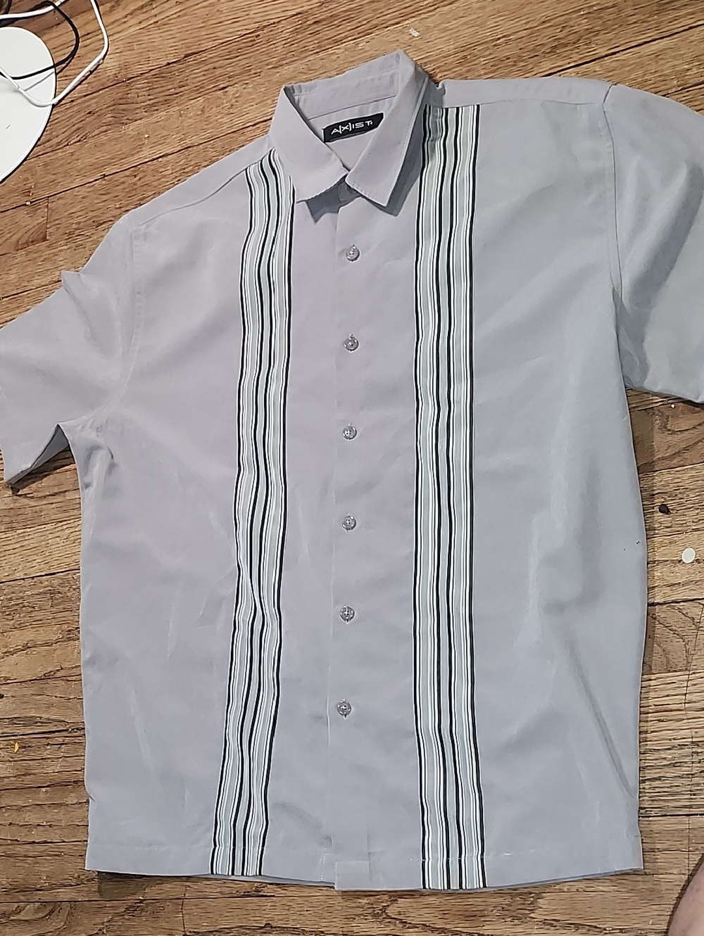 Ariat Men’s Light Gray Short Sleeve Dress Shirt with Vertical Stripe Detail
